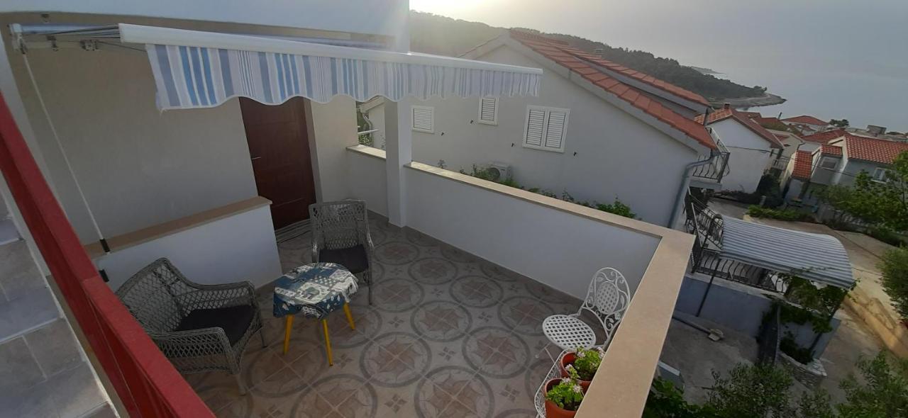 Apartmani Milano Stomorska Exterior photo